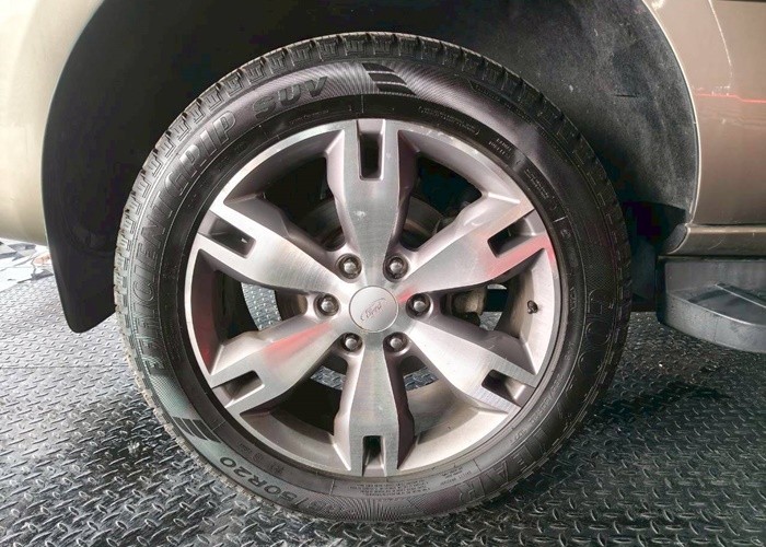 Used 8
                    FORD
                     for Sale Image