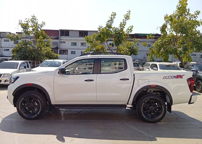 Used 6
                    NISSAN
                     for Sale Image