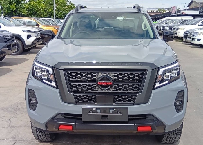 Used 6
                    NISSAN
                     for Sale Image