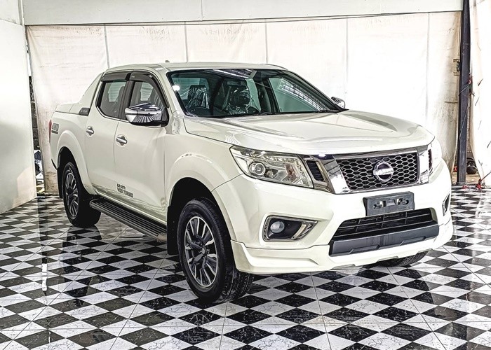 Used 12
                    NISSAN
                     for Sale Image