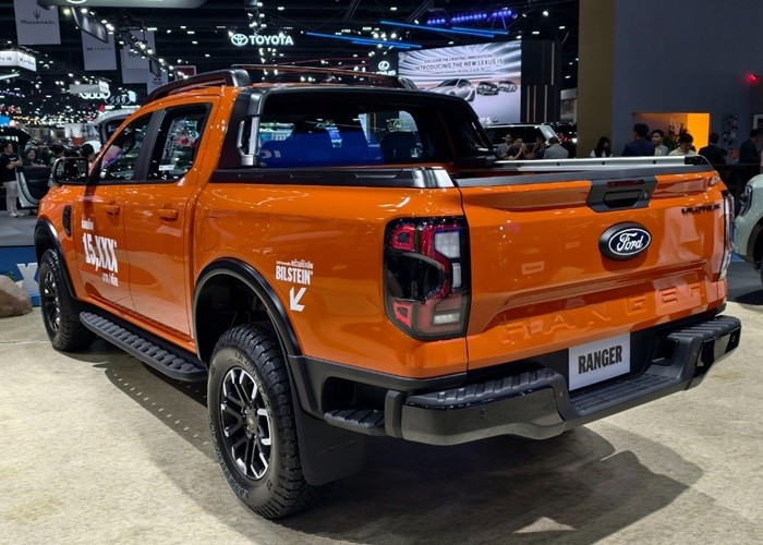 Used 6
                    FORD
                     for Sale Image