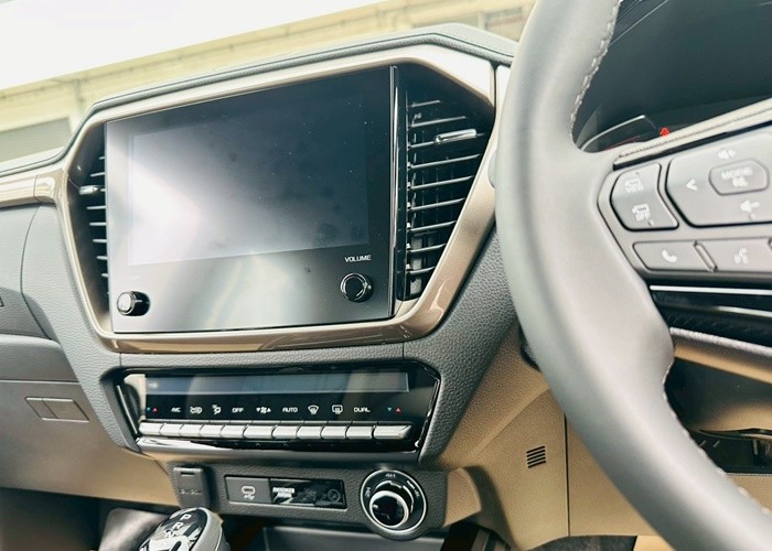 Used 6
                    ISUZU
                     for Sale Image