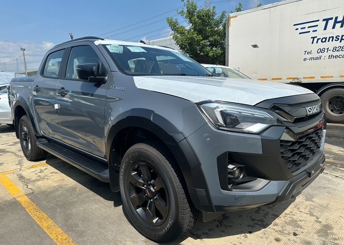 Used 6
                    ISUZU
                     for Sale Image
