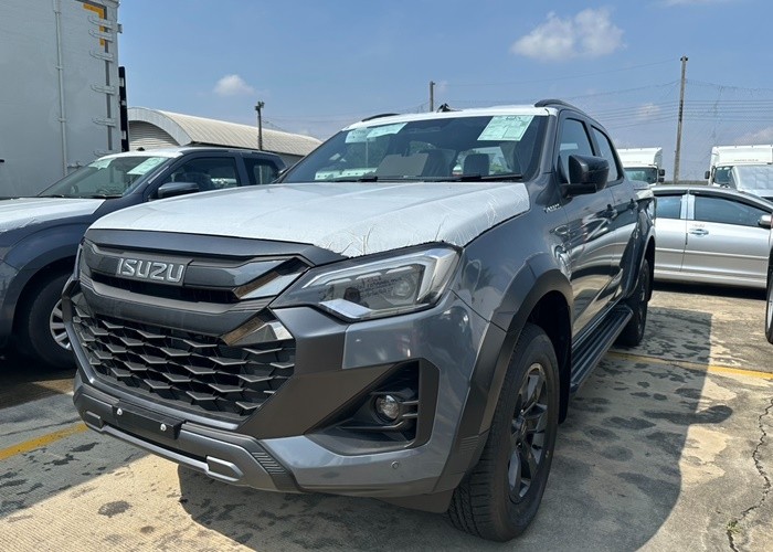Used 6
                    ISUZU
                     for Sale Image