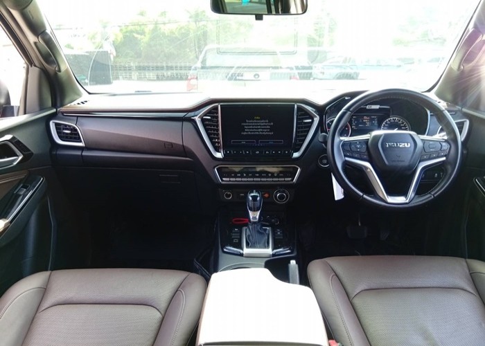 Used 7
                    ISUZU
                     for Sale Image