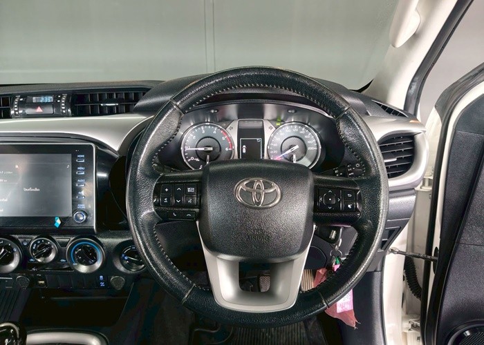 Used 12
                    TOYOTA
                     for Sale Image