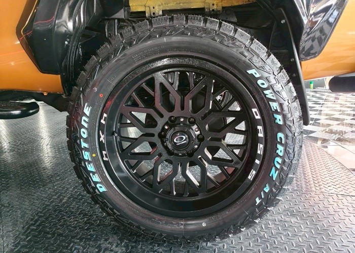 Used 12
                    TOYOTA
                     for Sale Image