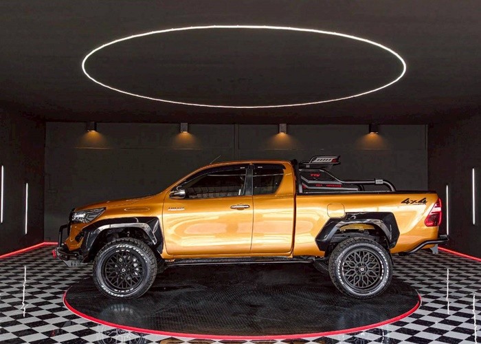 Used 12
                    TOYOTA
                     for Sale Image