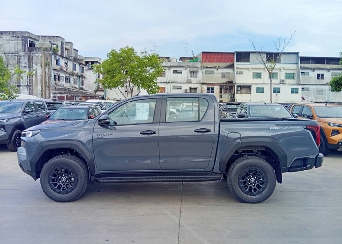 Used 4
                    TOYOTA
                     for Sale Image