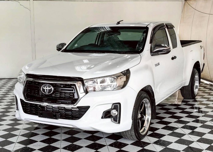Used 8
                    TOYOTA
                     for Sale Image