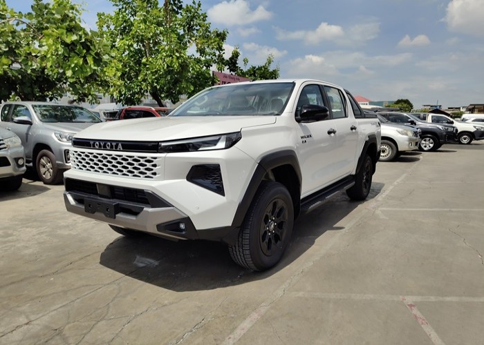 Used 4
                    TOYOTA
                     for Sale Image