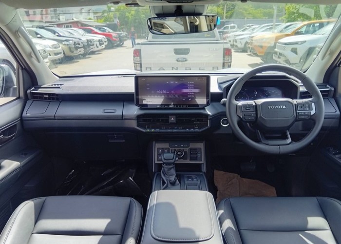 Used 5
                    TOYOTA
                     for Sale Image