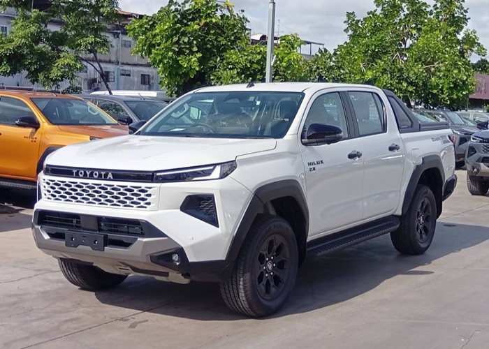Used 5
                    TOYOTA
                     for Sale Image