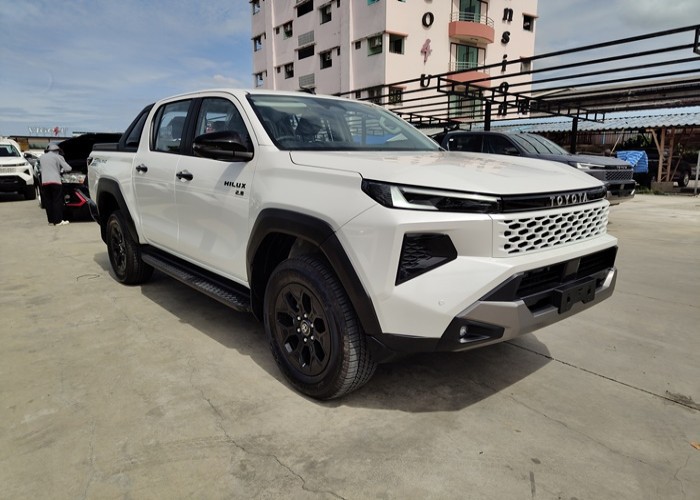 Used 5
                    TOYOTA
                     for Sale Image