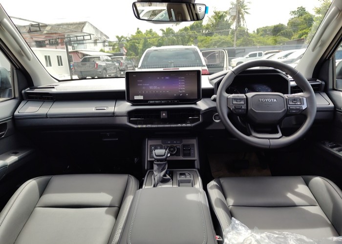 Used 5
                    TOYOTA
                     for Sale Image