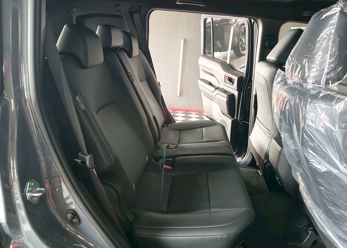 Used 5
                    TOYOTA
                     for Sale Image