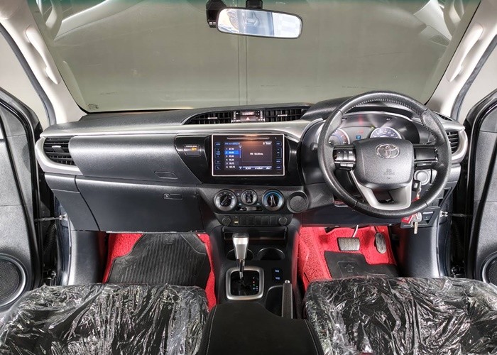 Used 8
                    TOYOTA
                     for Sale Image
