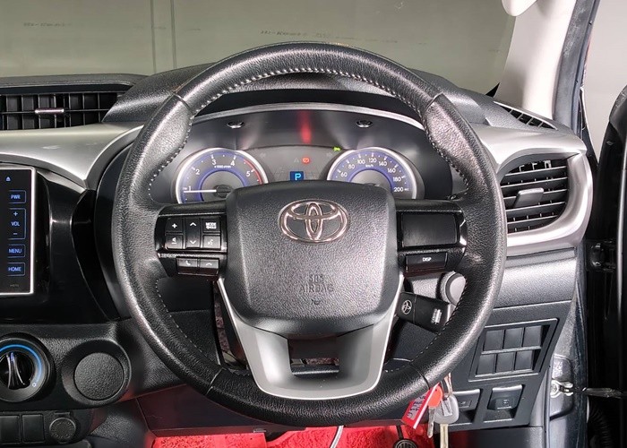 Used 8
                    TOYOTA
                     for Sale Image