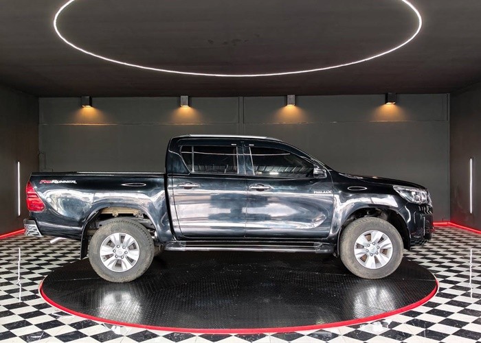 Used 8
                    TOYOTA
                     for Sale Image