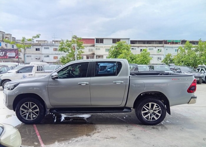 Used 7
                    TOYOTA
                     for Sale Image