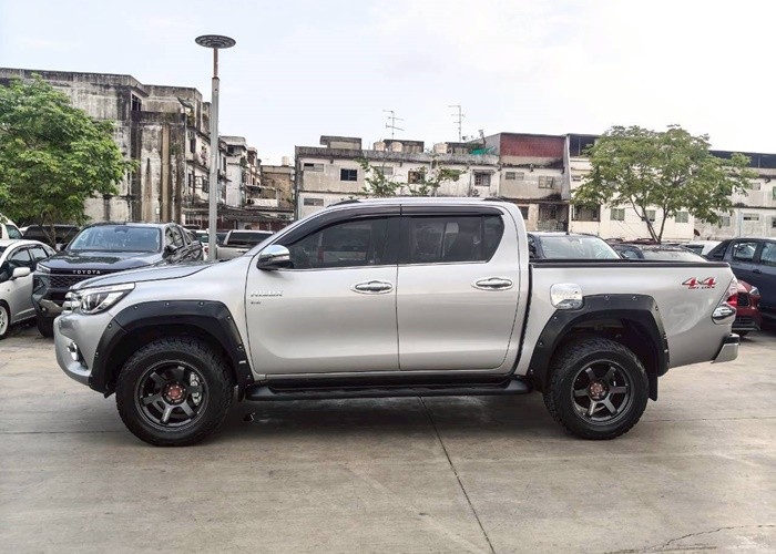 Used 10
                    TOYOTA
                     for Sale Image