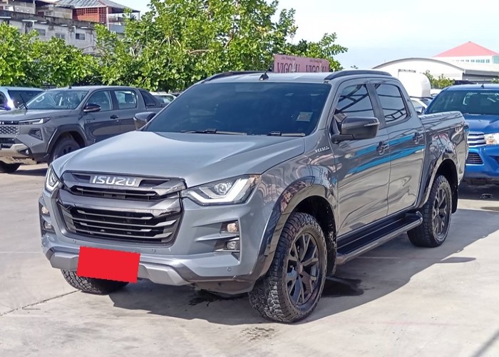 Used 9
                    ISUZU
                     for Sale Image
