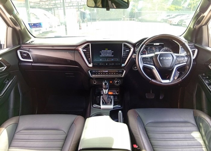 Used 9
                    ISUZU
                     for Sale Image