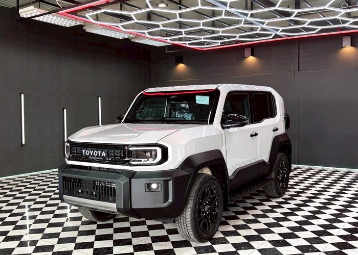 Used 5
                    TOYOTA
                     for Sale Image