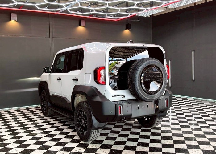Used 5
                    TOYOTA
                     for Sale Image