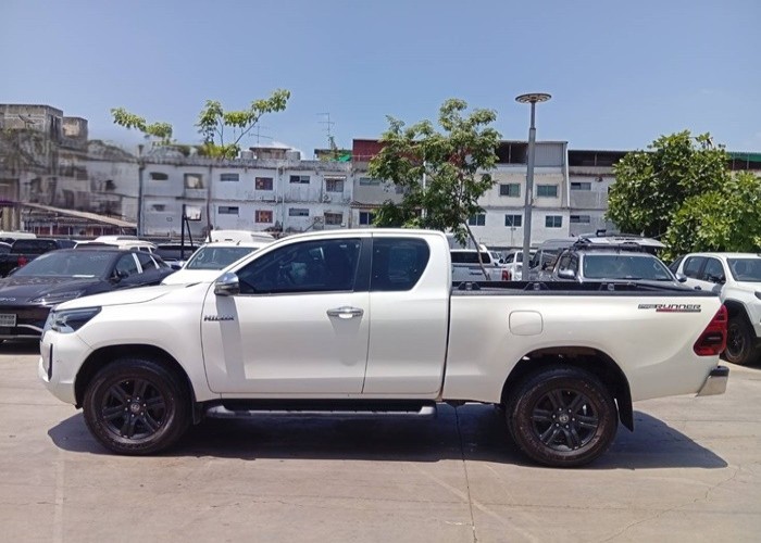 Used 3
                    TOYOTA
                     for Sale Image