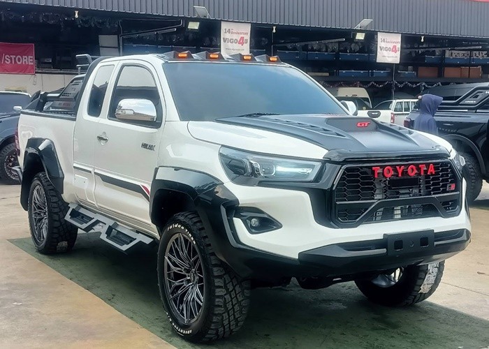 Used 7
                    TOYOTA
                     for Sale Image