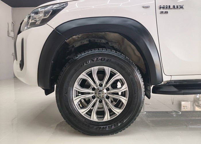 Used 5
                    TOYOTA
                     for Sale Image