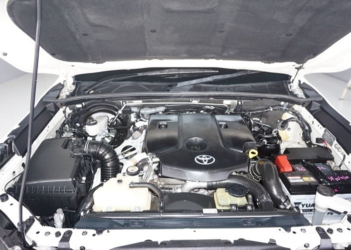 Used 5
                    TOYOTA
                     for Sale Image