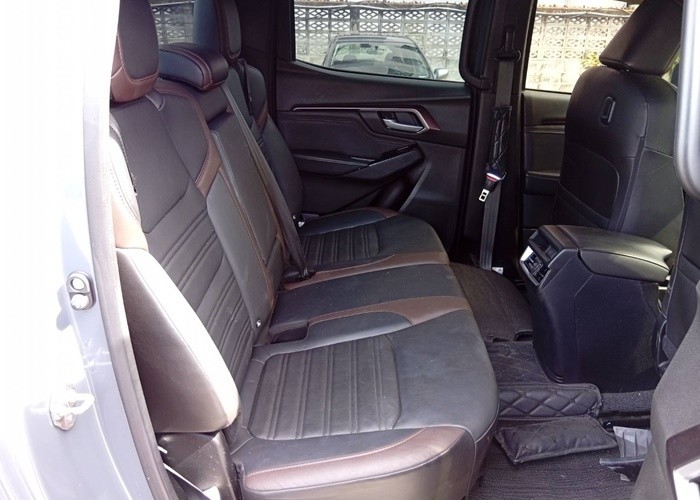 Used 8
                    ISUZU
                     for Sale Image
