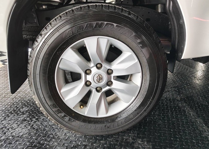 Used 7
                    TOYOTA
                     for Sale Image