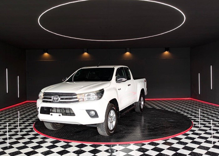 Used 7
                    TOYOTA
                     for Sale Image