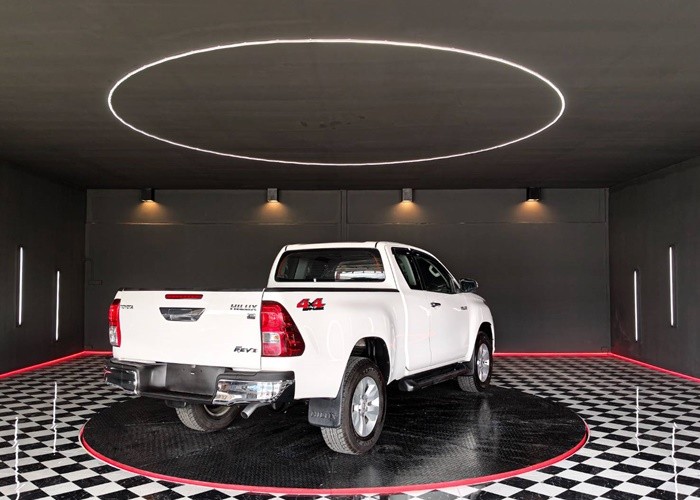 Used 7
                    TOYOTA
                     for Sale Image