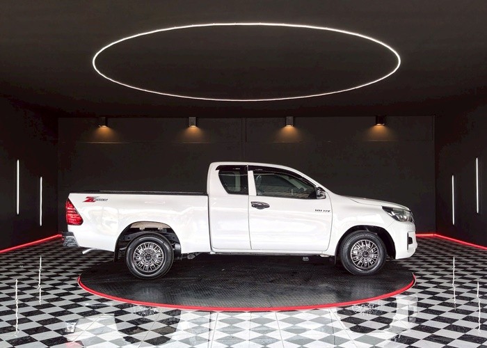 Used 5
                    TOYOTA
                     for Sale Image