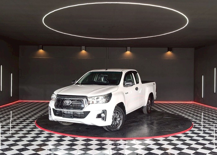 Used 5
                    TOYOTA
                     for Sale Image