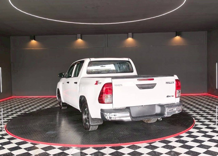 Used 9
                    TOYOTA
                     for Sale Image