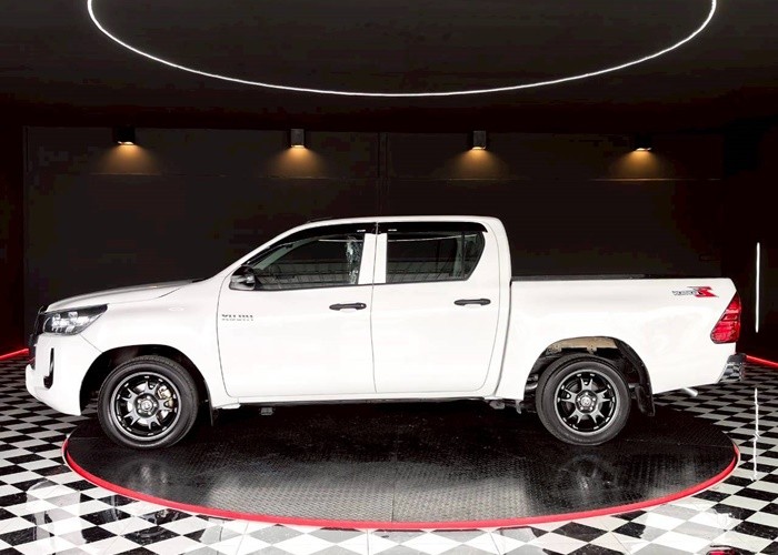 Used 9
                    TOYOTA
                     for Sale Image