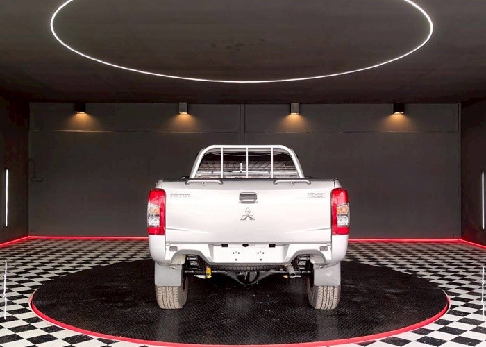 Used 4
                    MITSUBISHI
                     for Sale Image