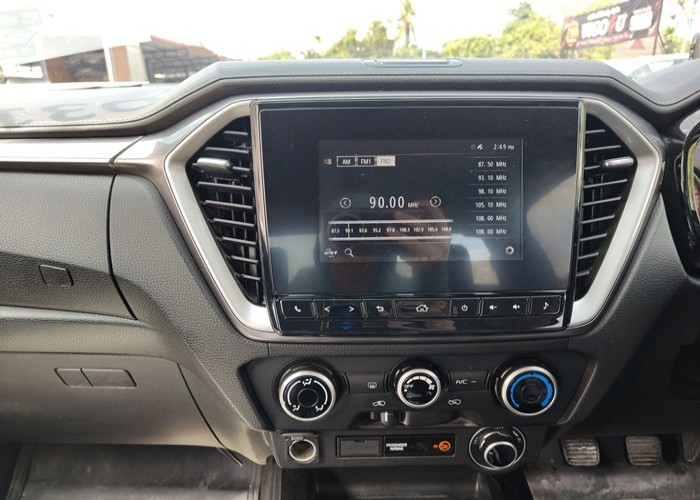 Used 5
                    ISUZU
                     for Sale Image