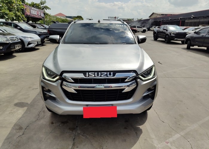 Used 5
                    ISUZU
                     for Sale Image