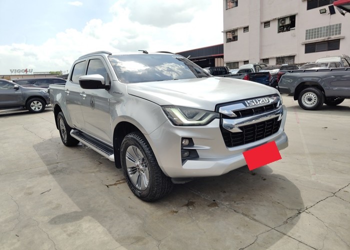 Used 5
                    ISUZU
                     for Sale Image