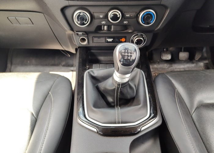 Used 5
                    ISUZU
                     for Sale Image