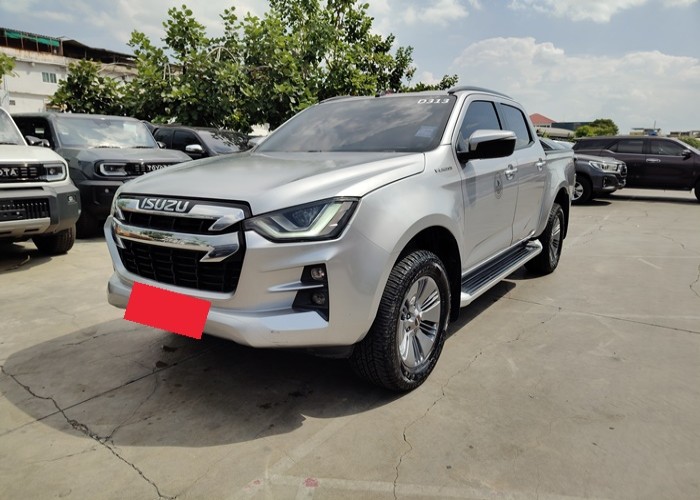 Used 5
                    ISUZU
                     for Sale Image