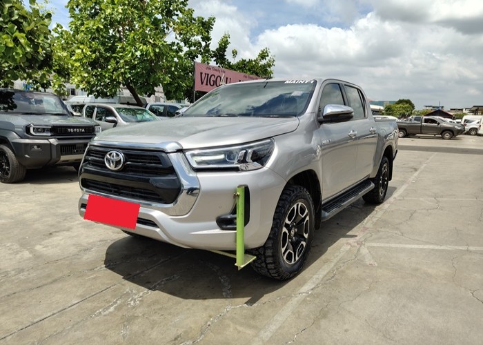 Used 5
                    TOYOTA
                     for Sale Image