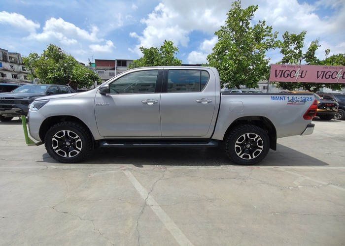 Used 5
                    TOYOTA
                     for Sale Image