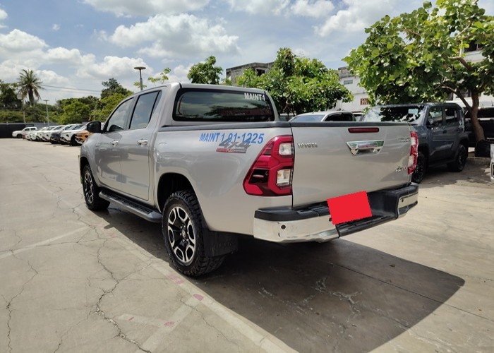 Used 5
                    TOYOTA
                     for Sale Image